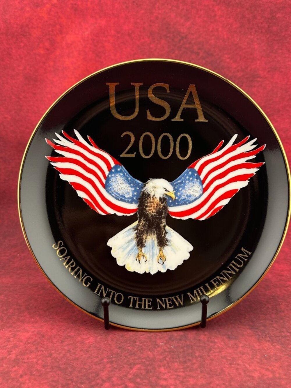 COMMEMORATIVE "SOARING INTO THE NEW MILLENIUM" USA 2000 CERAMIC PLATE w/BOX